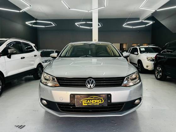 VOLKSWAGEN JETTA 2.0 COMFORTLINE FLEX 4P TIPTRONIC VOLKSWAGEN JETTA 2.0 COMFORTLINE FLEX 4P TIPTRONIC
